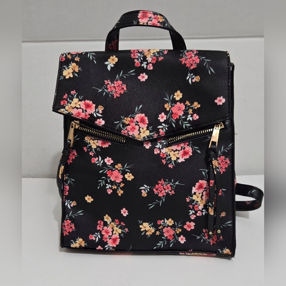 Like Dreams LD black Pink floral Vinyl  zip Fashion mini back pack